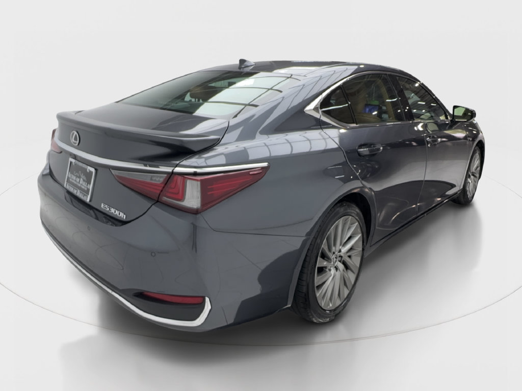 Used 2023 Lexus ES 300h w/ Accessory Package (Z1) FWD image 8
