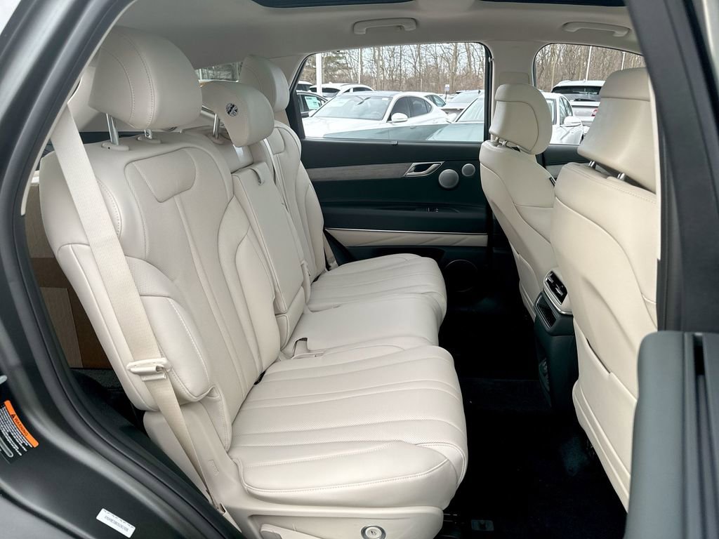 New 2025 Genesis GV80 2.5T Advanced image 28