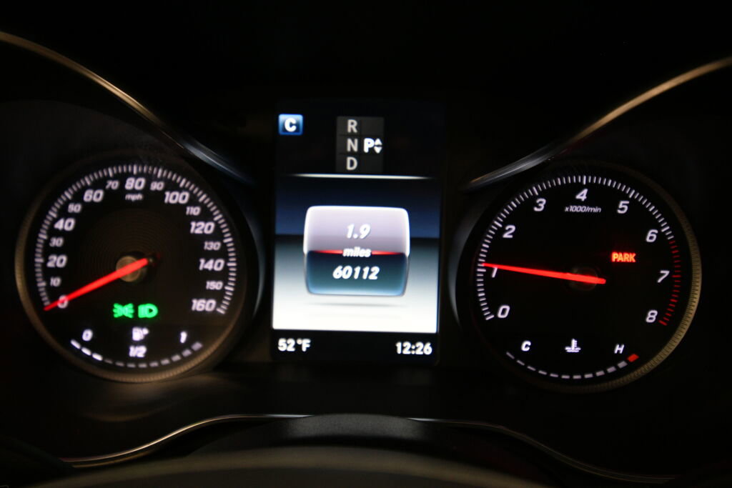 Used 2019 Mercedes-Benz GLC 300 4MATIC image 13