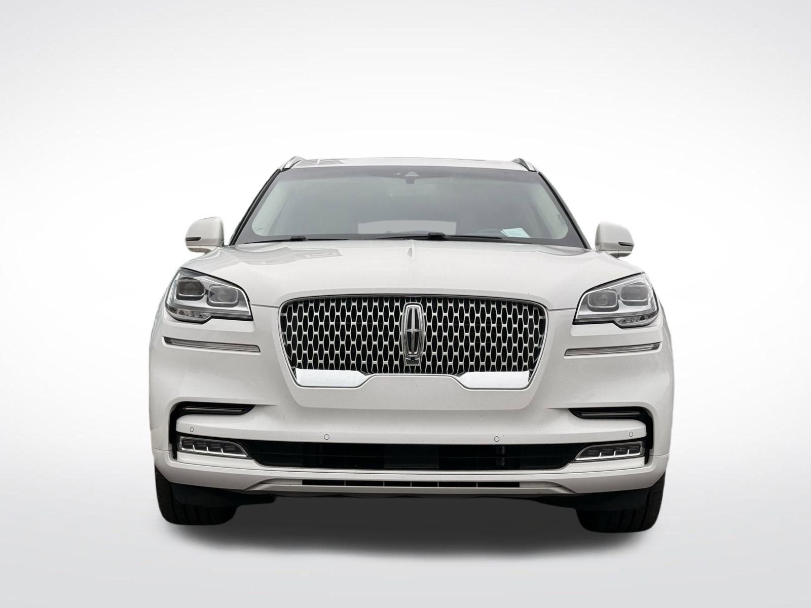 Used 2021 Lincoln Aviator Reserve w/ Equipment Group 210A image 2