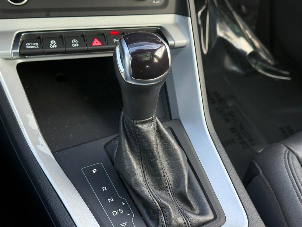 Used 2023 Audi Q3 2.0T Premium image 26