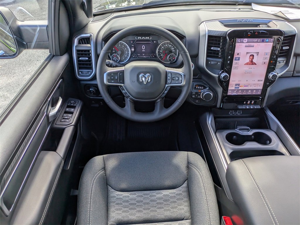 New 2026 RAM 1500 4x4 Crew Cab image 17