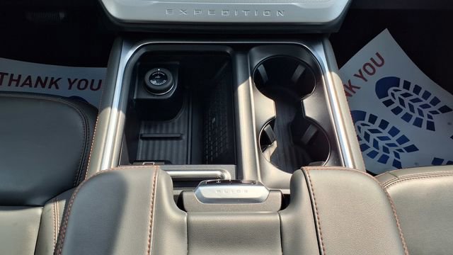 Used 2025 Ford Expedition Max Active image 32