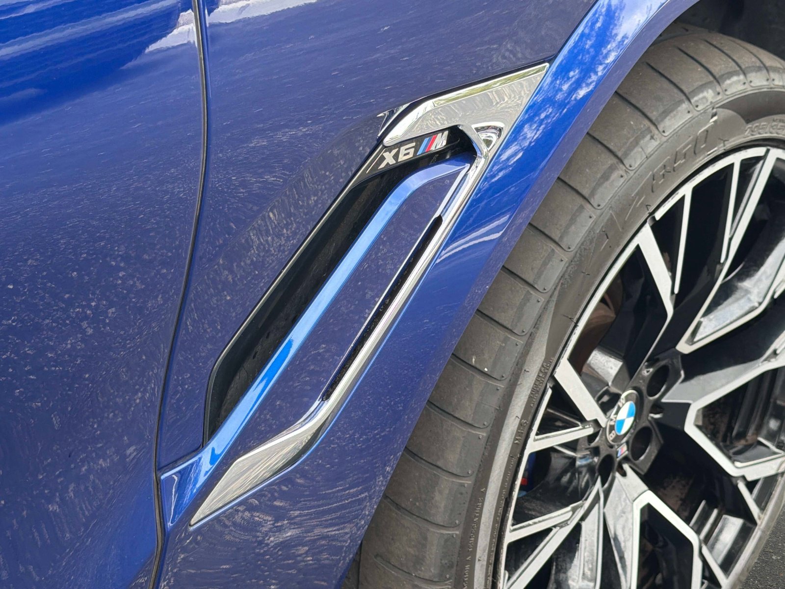 Used 2021 BMW X6 M w/ Executive Package AWD/4WD image 23