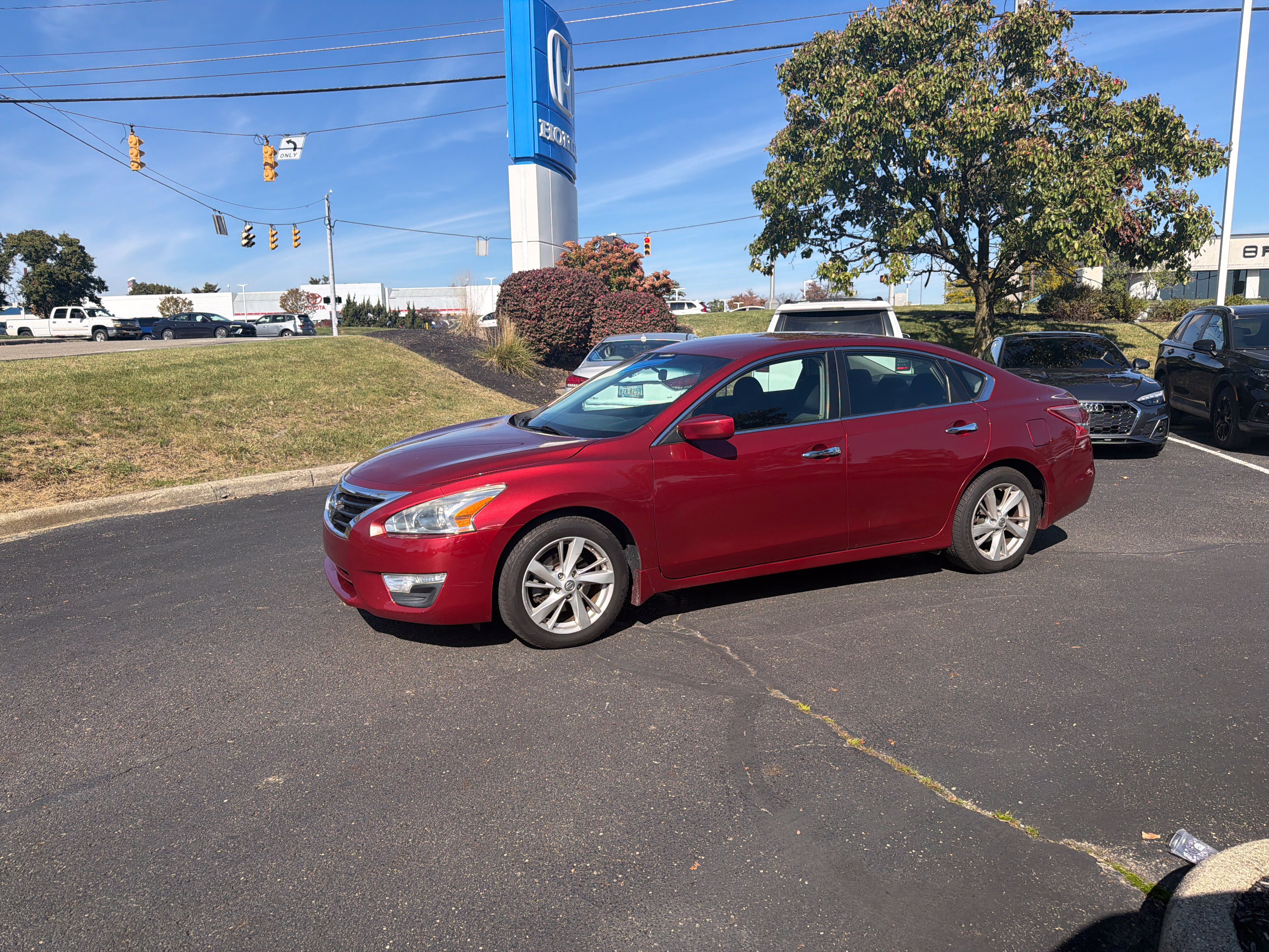 Used 2013 Nissan Altima 2.5 SV FWD image 9