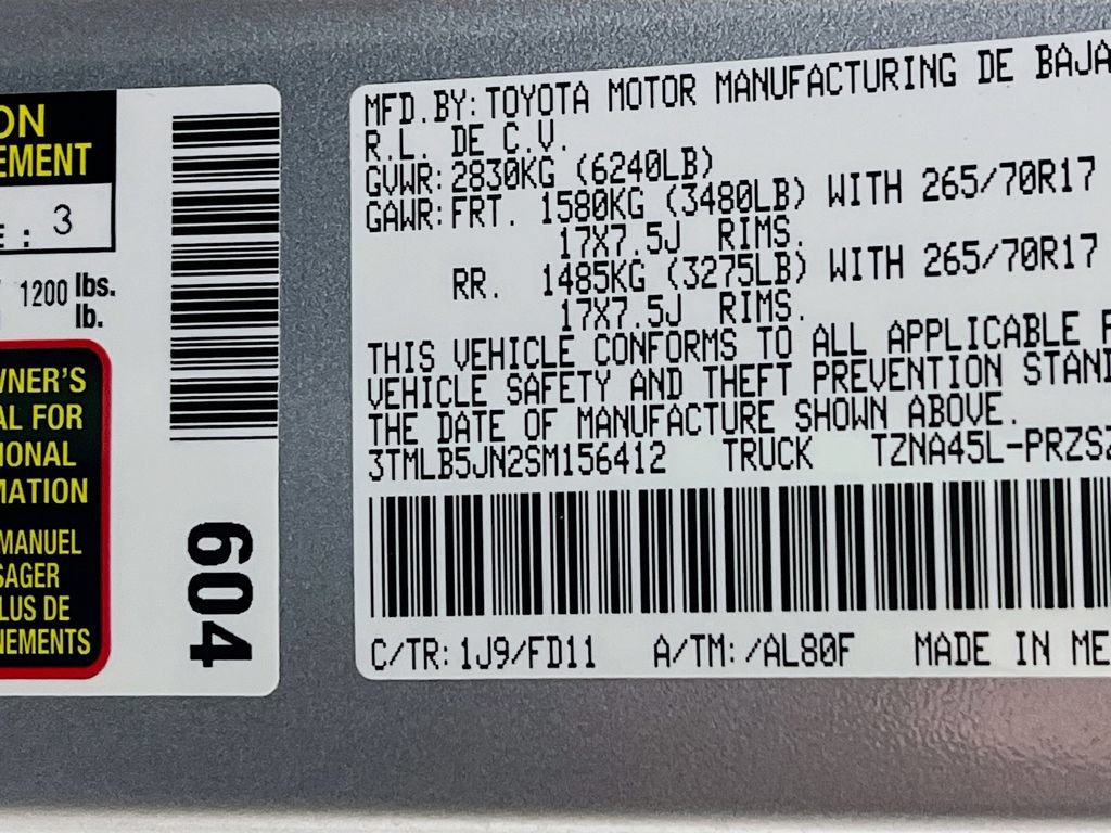 Certified 2025 Toyota Tacoma TRD Off-Road AWD/4WD image 27