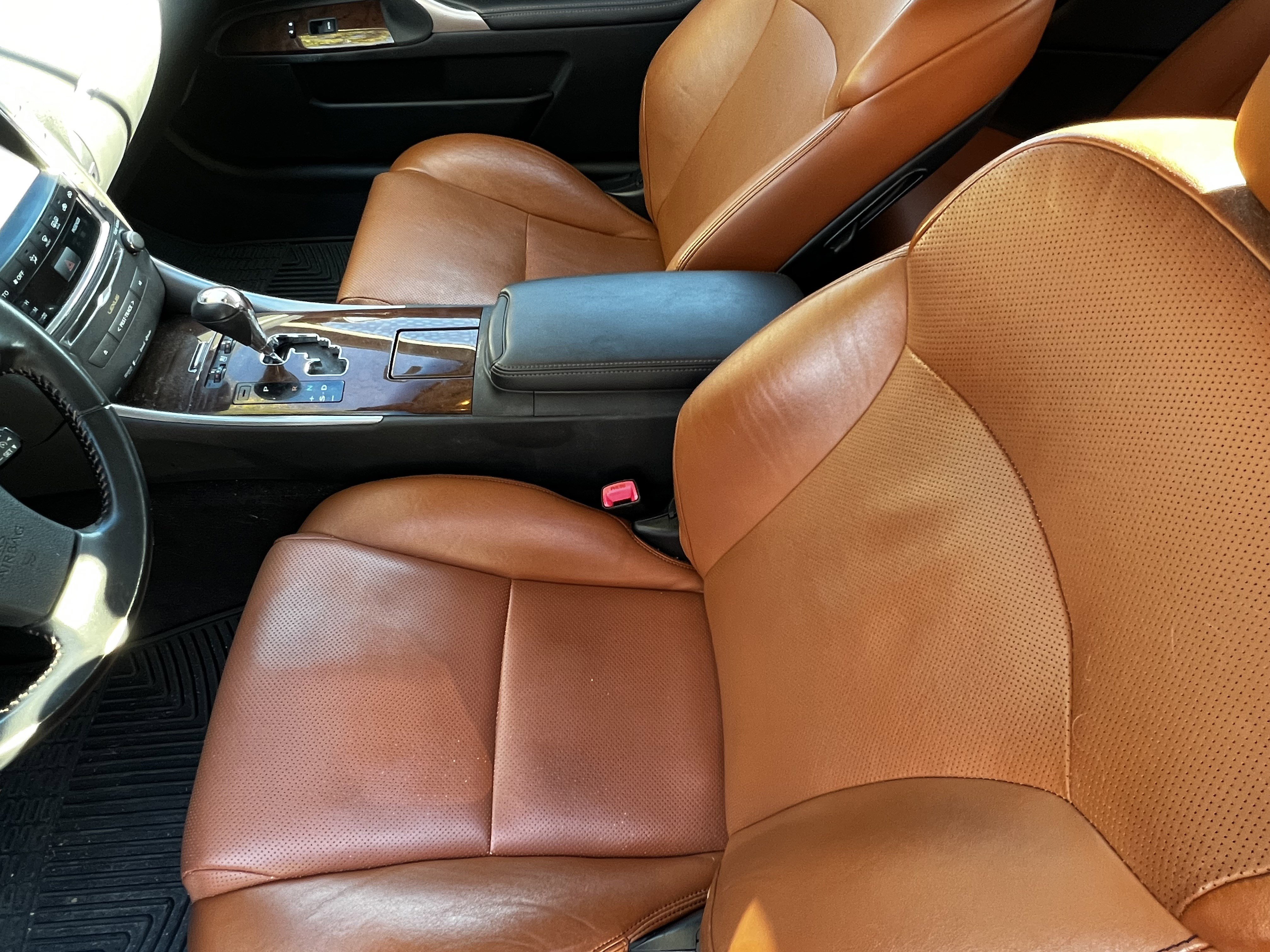 Used 2014 Lexus IS 250C image 16