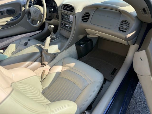 Used 2004 Chevrolet Corvette Convertible w/ Preferred Equipment Group RWD image 15
