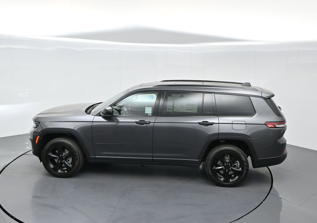 New 2025 Jeep Grand Cherokee L Limited w/ Black Appearance Package image 53