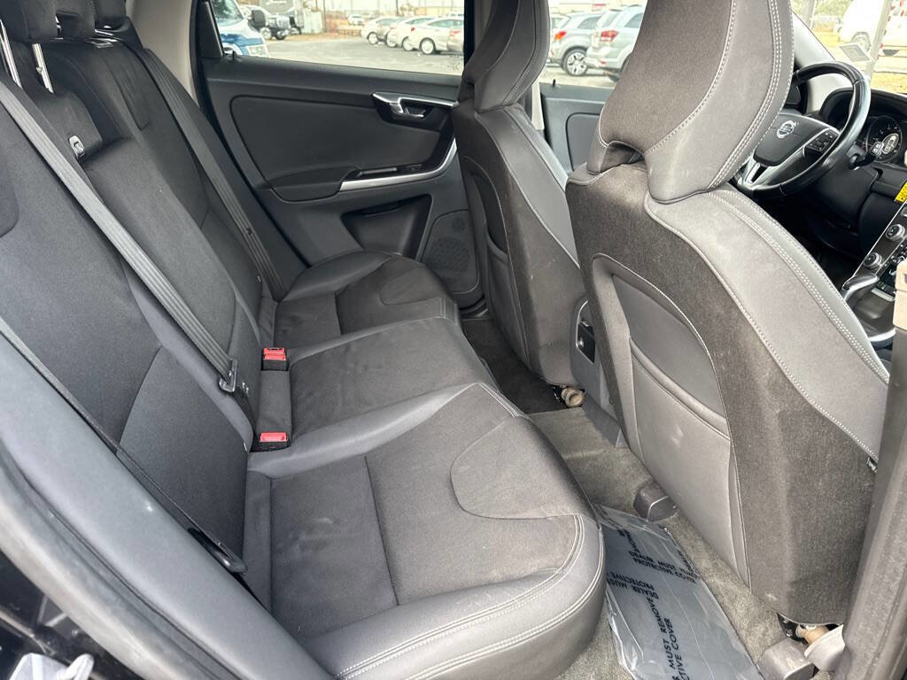 Used 2015 Volvo XC60 T5 FWD image 17