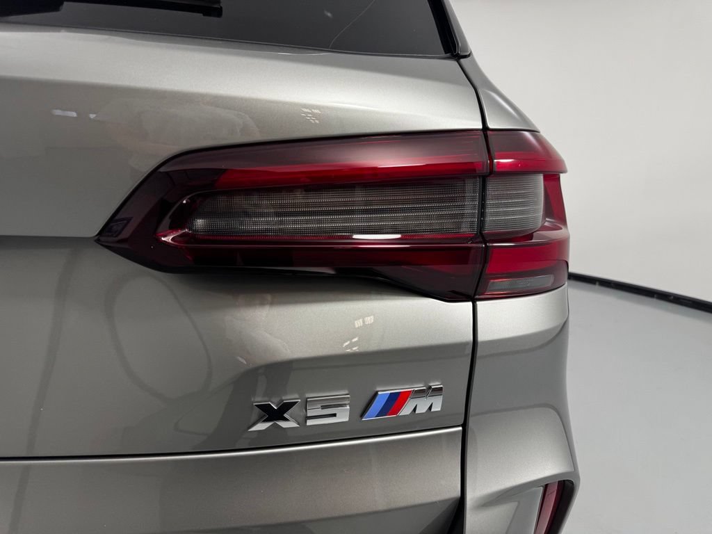 Used 2021 BMW X5 M w/ Executive Package AWD/4WD image 7