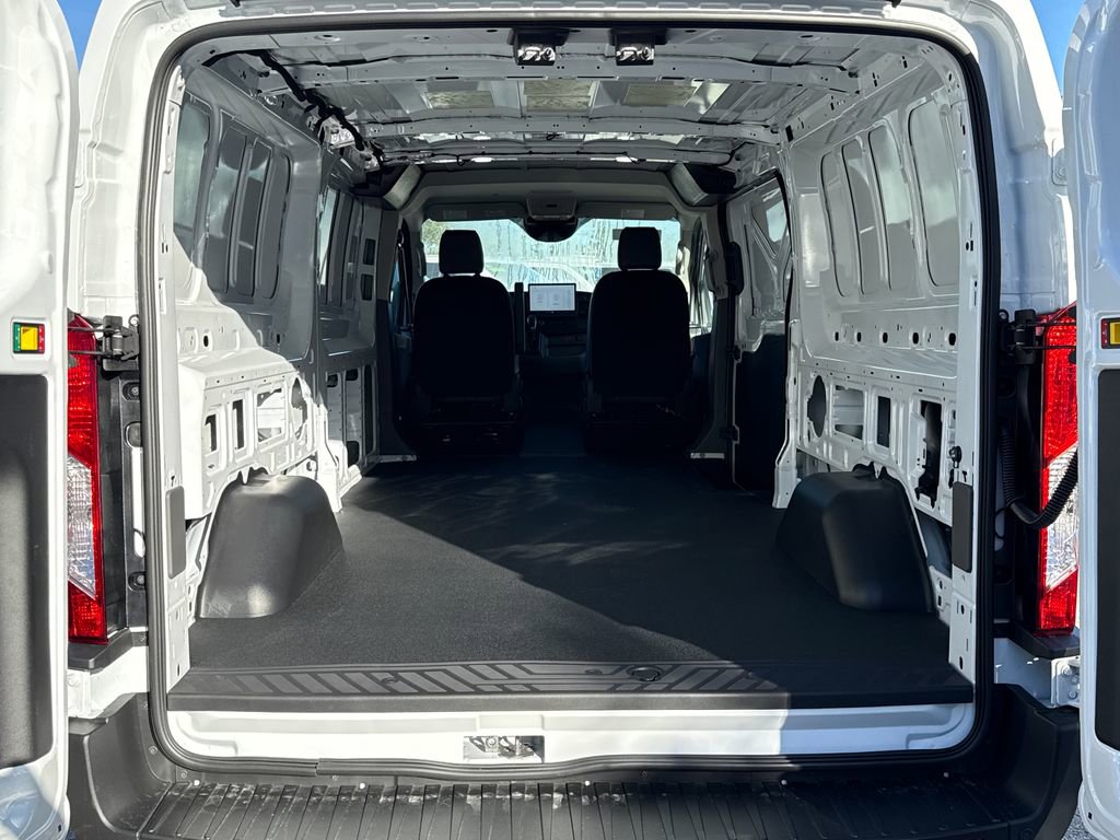 New 2026 Ford Transit 250 Low Roof image 20