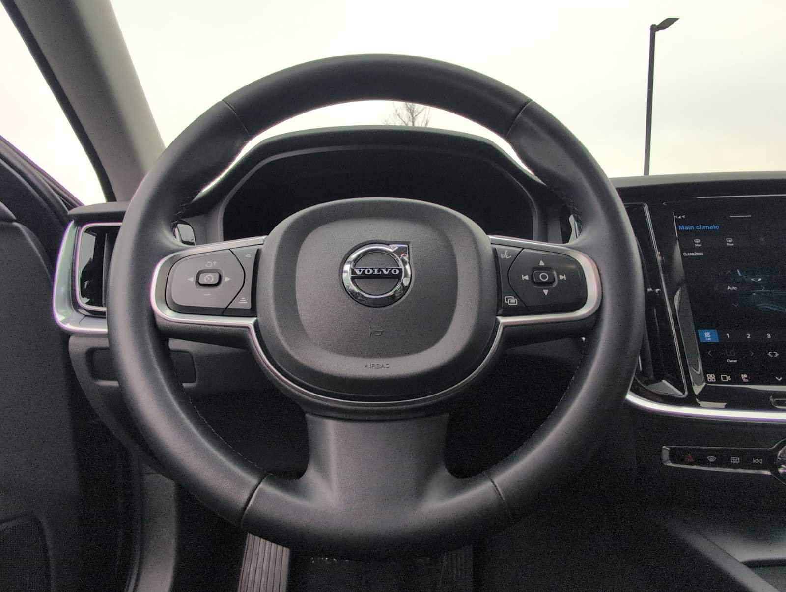 Used 2024 Volvo S60 B5 Core image 22