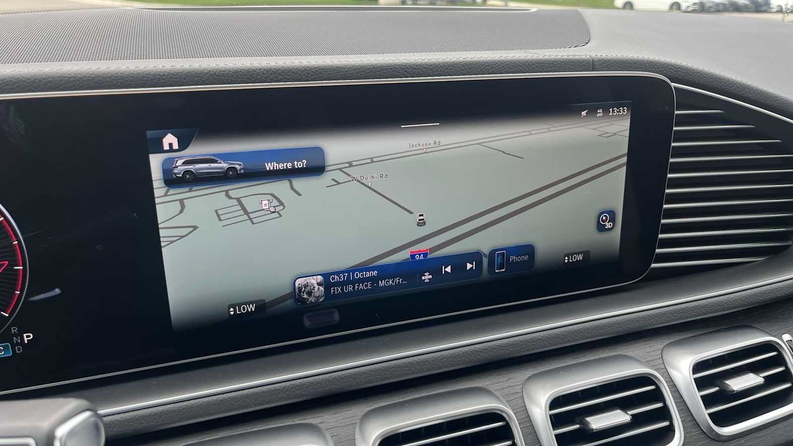 New 2026 Mercedes-Benz GLS 450 4MATIC image 44