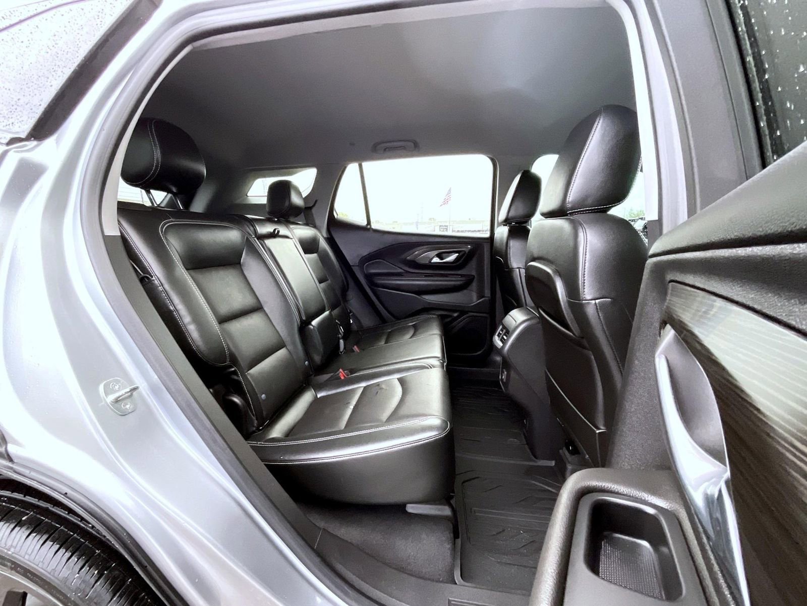 Used 2023 GMC Terrain SLT w/ Tech Package AWD/4WD image 18