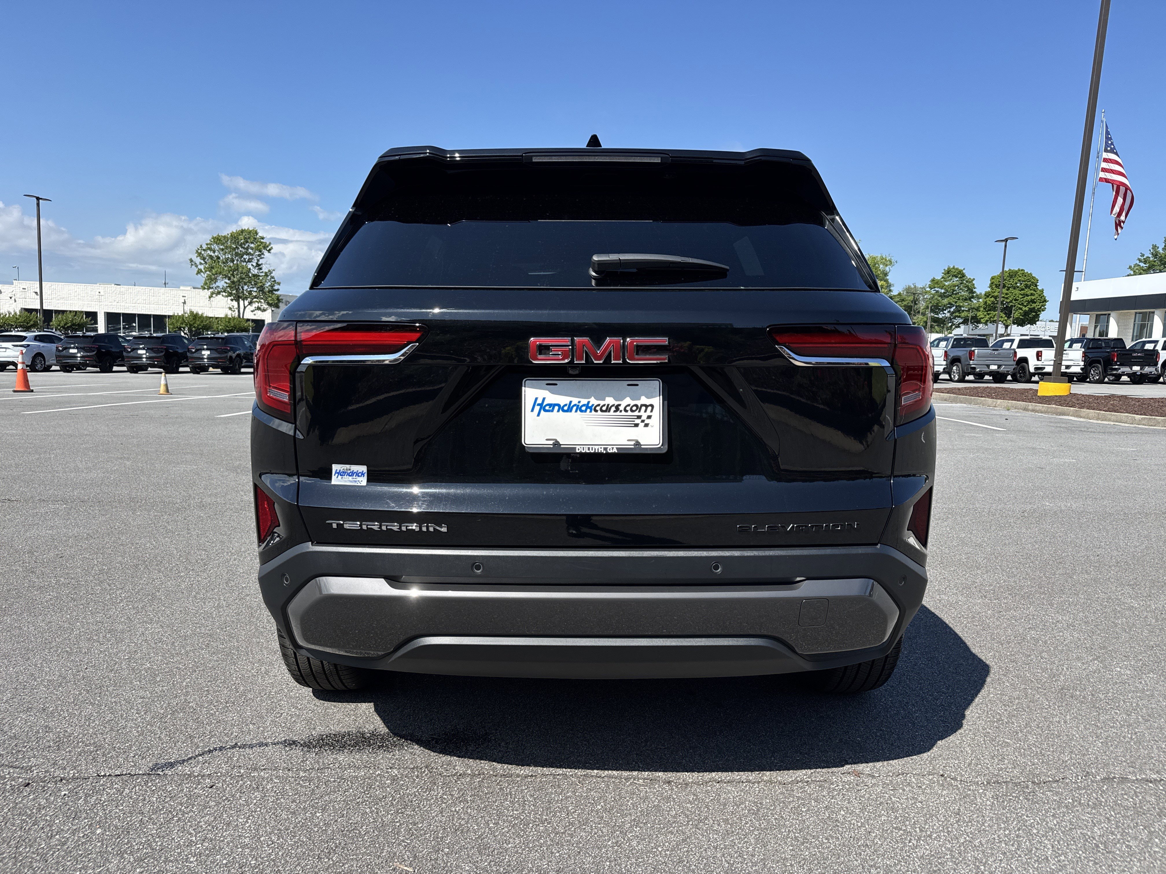 Used 2026 GMC Terrain Elevation w/ Elevation Premium Package FWD image 9