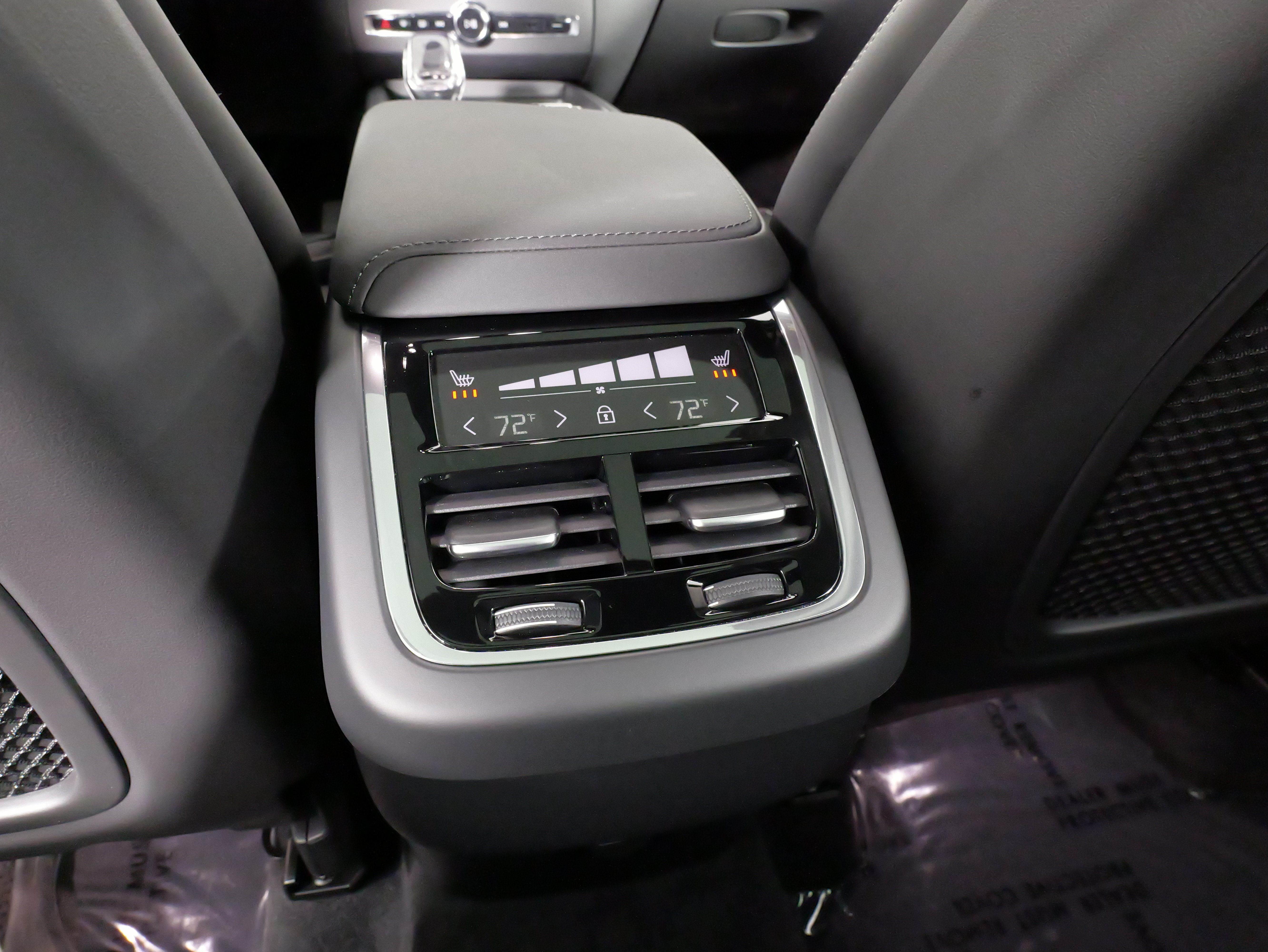 Used 2026 Volvo XC60 B5 Ultra w/ Protection Package Premier AWD/4WD image 35