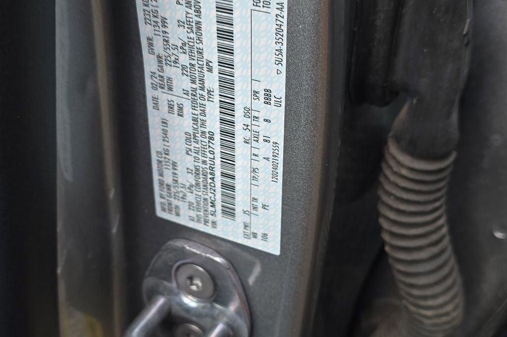 Used 2024 Lincoln Corsair Reserve w/ Equipment Group 201A image 28