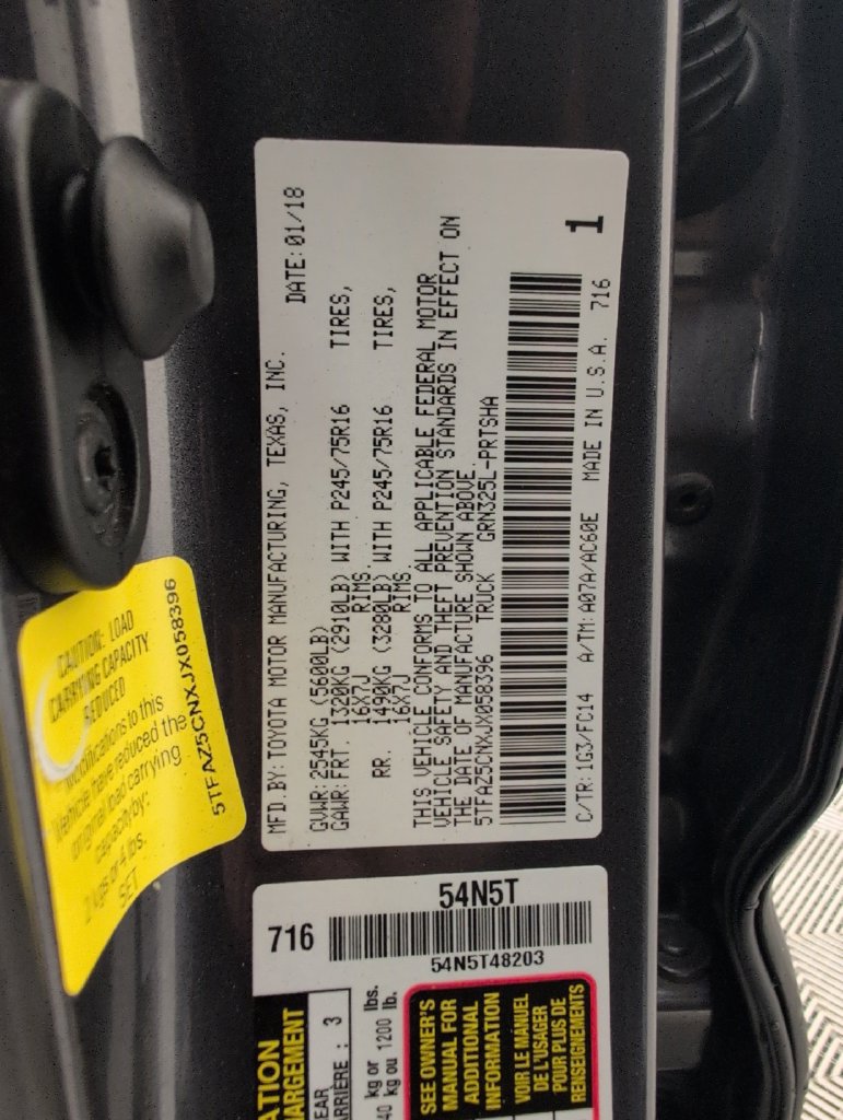 Used 2018 Toyota Tacoma SR5 RWD image 40