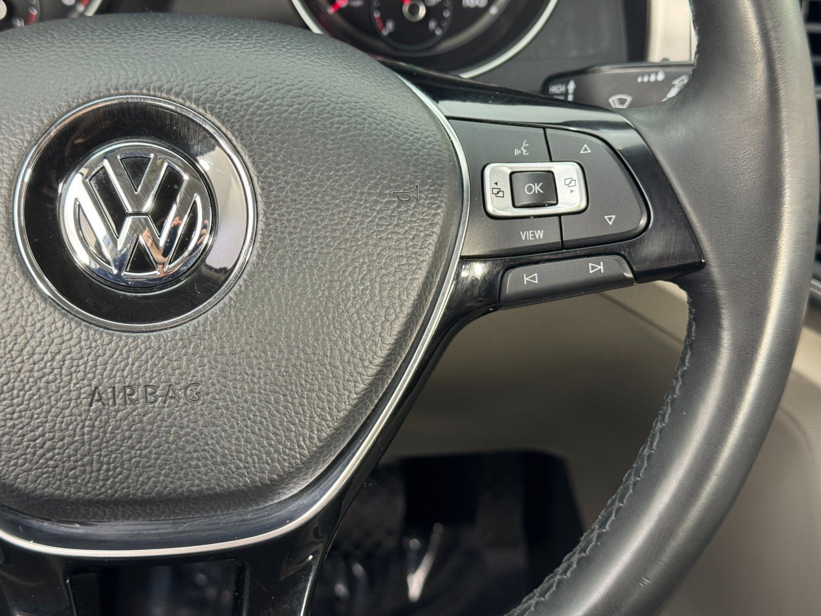 Used 2019 Volkswagen Atlas SE w/ Towing Package image 20