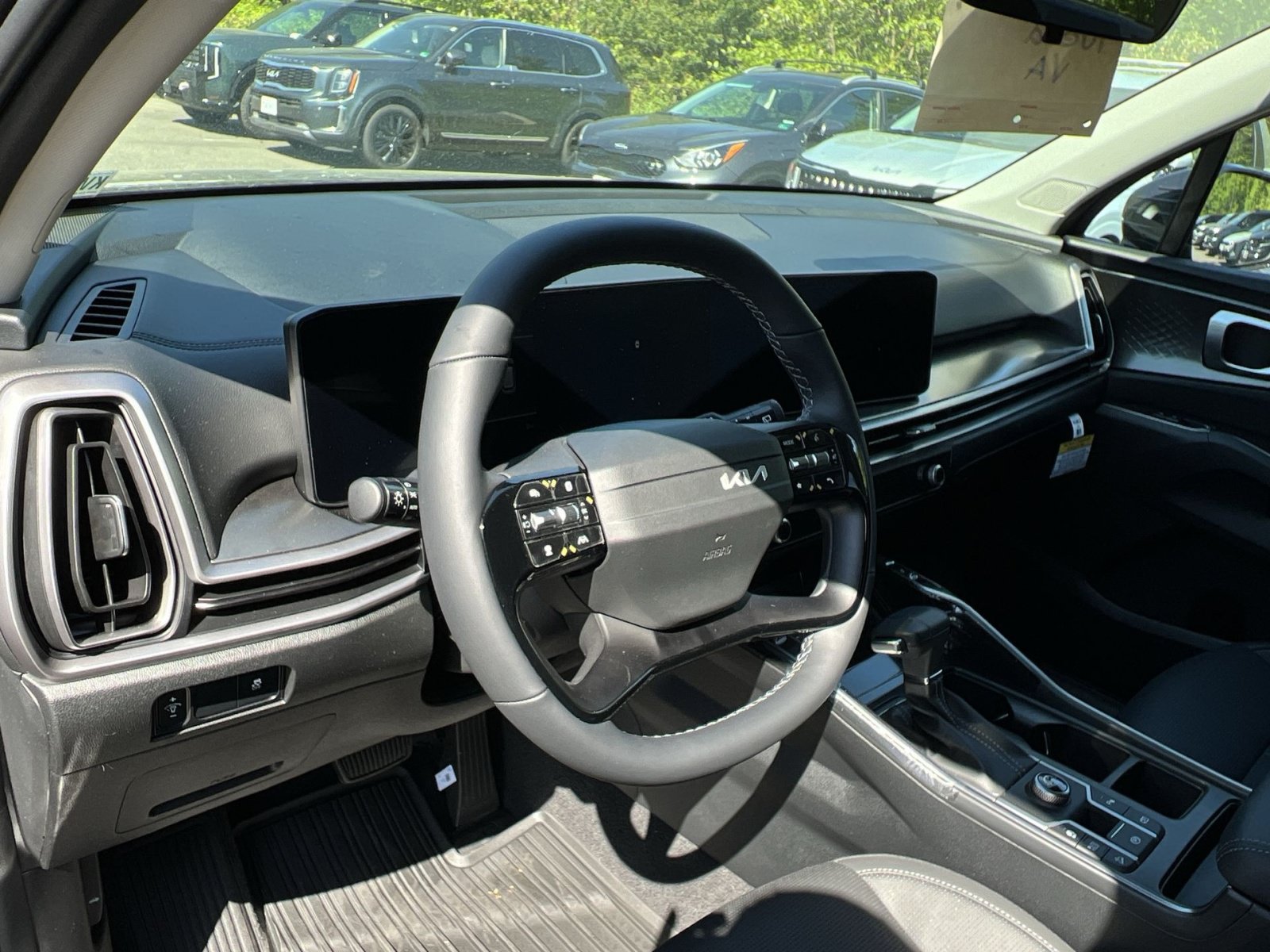 New 2026 Kia Sorento S w/ S Panoramic Sunroof Package FWD image 30