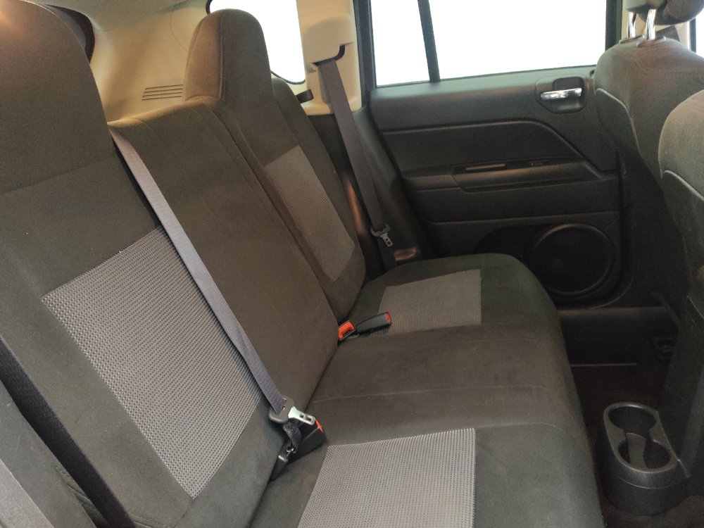 Used 2016 Jeep Compass Sport w/ Power Value Group image 19