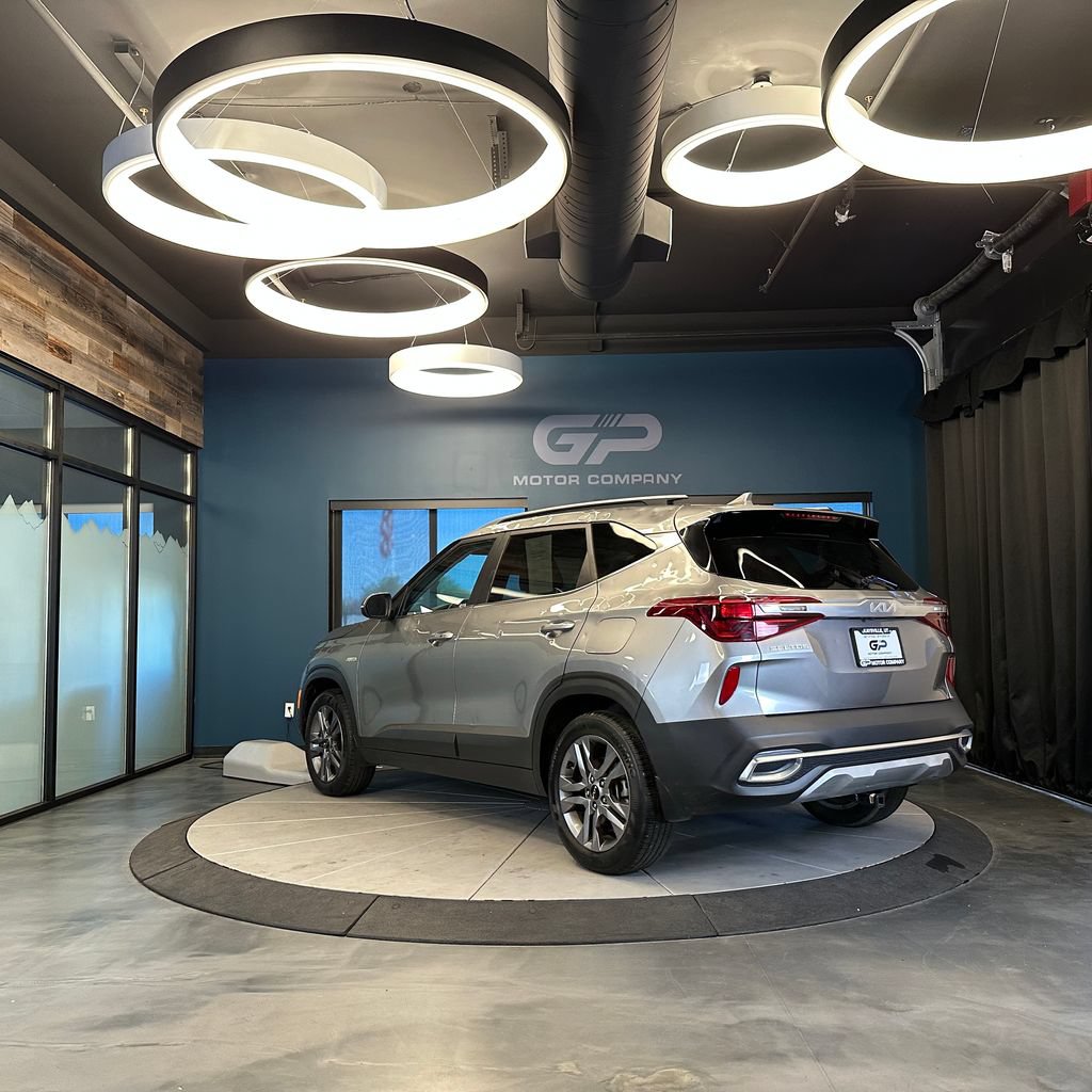Used 2023 Kia Seltos S AWD/4WD image 5