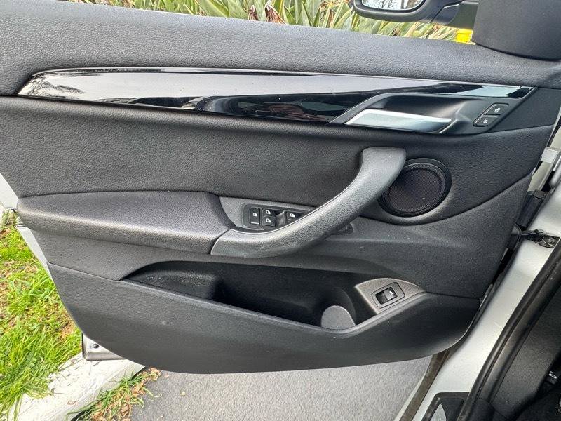 Used 2021 BMW X1 xDrive28i w/ Premium Package image 16