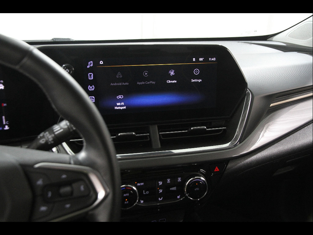 Certified 2024 Chevrolet Trax ACTIV w/ Driver Confidence Package FWD image 9