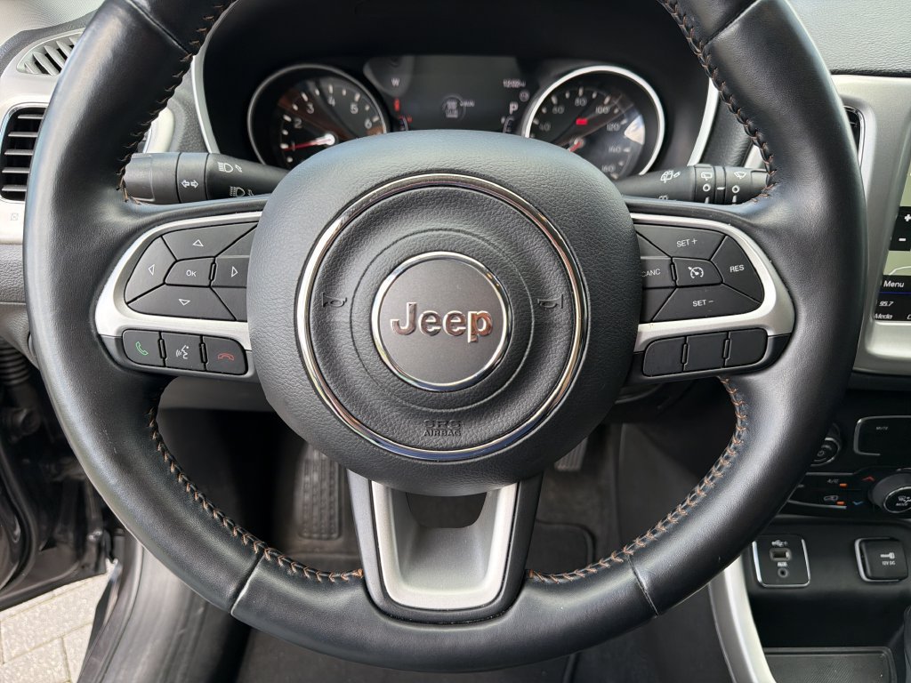 Used 2020 Jeep Compass Latitude w/ Popular Equipment Group FWD image 28