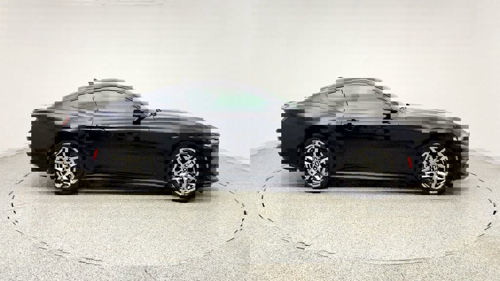 Used 2024 Ford Mustang Premium RWD image 4