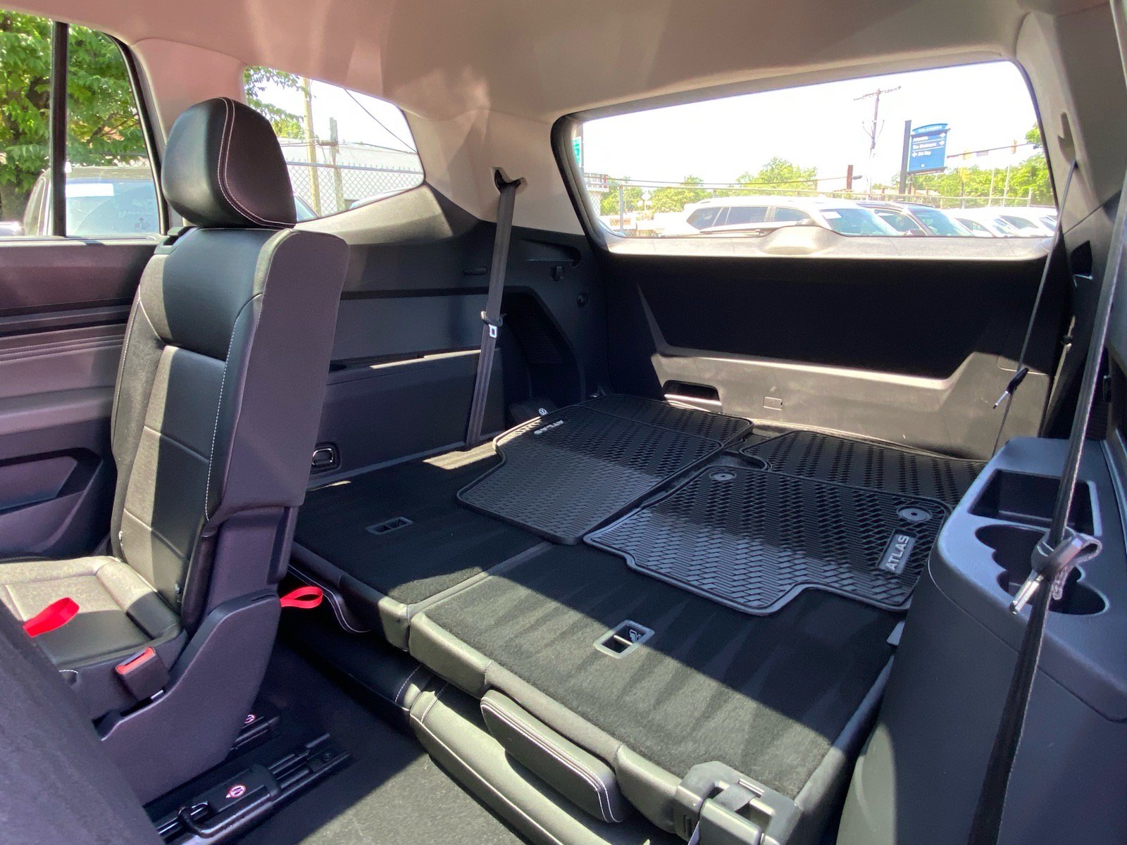 Certified 2023 Volkswagen Atlas SE w/ Panoramic Sunroof Package AWD/4WD image 20