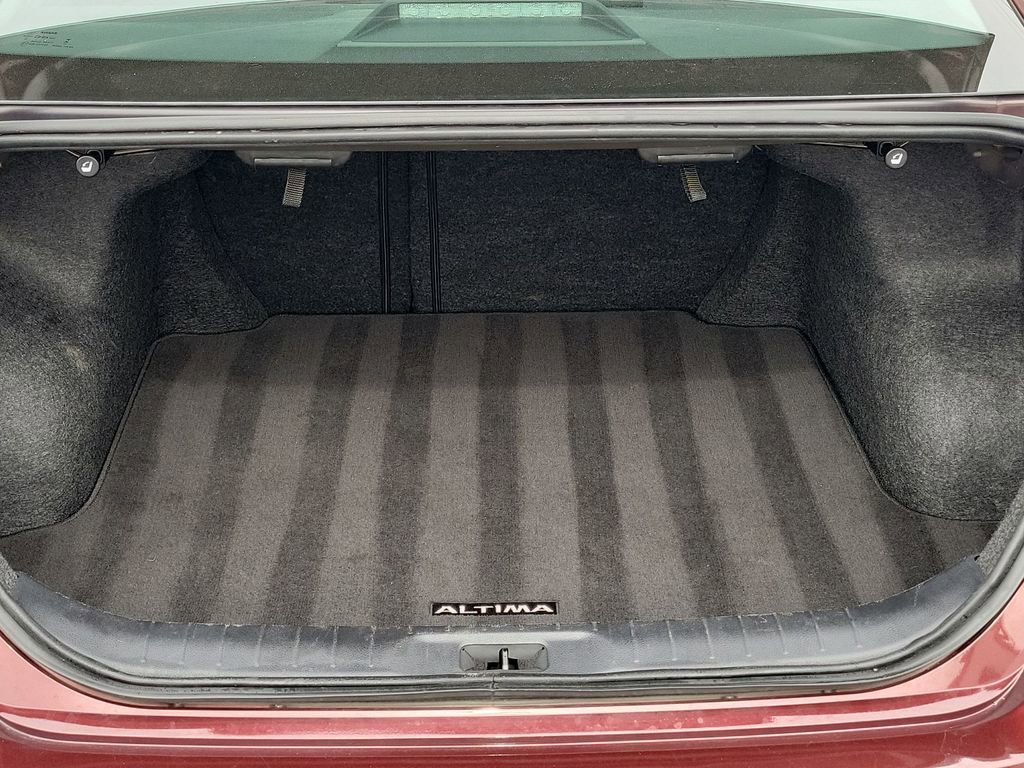 Used 2025 Nissan Altima 2.5 SV image 12