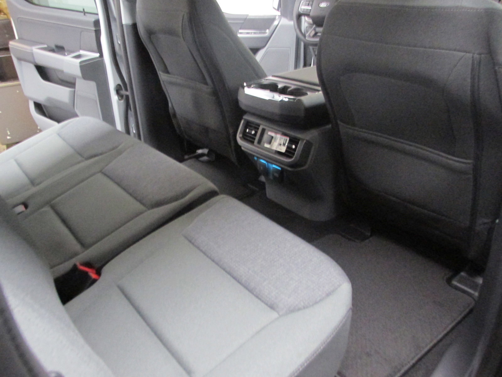 New 2025 Ford F150 XLT w/ Equipment Group 302A MID image 20