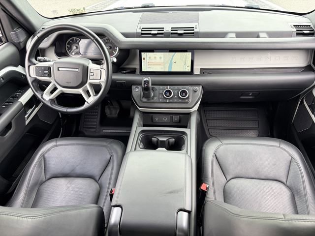 Used 2023 Land Rover Defender 110 SE image 24