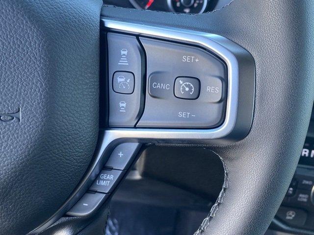 New 2026 RAM 1500 4x4 Crew Cab image 18