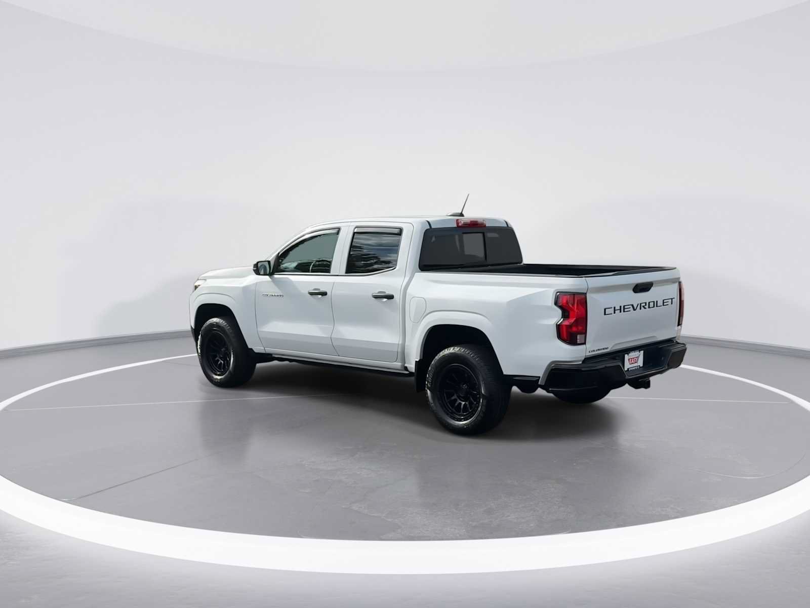 Used 2025 Chevrolet Colorado W/T w/ Advanced Trailering Package RWD image 6