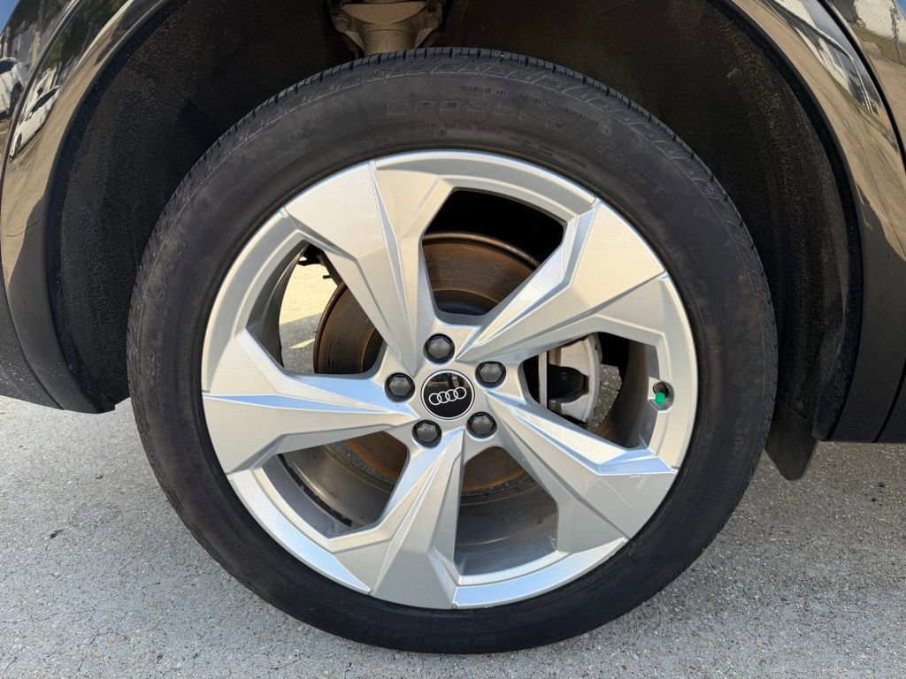 Used 2022 Audi Q5 2.0T Prestige image 9