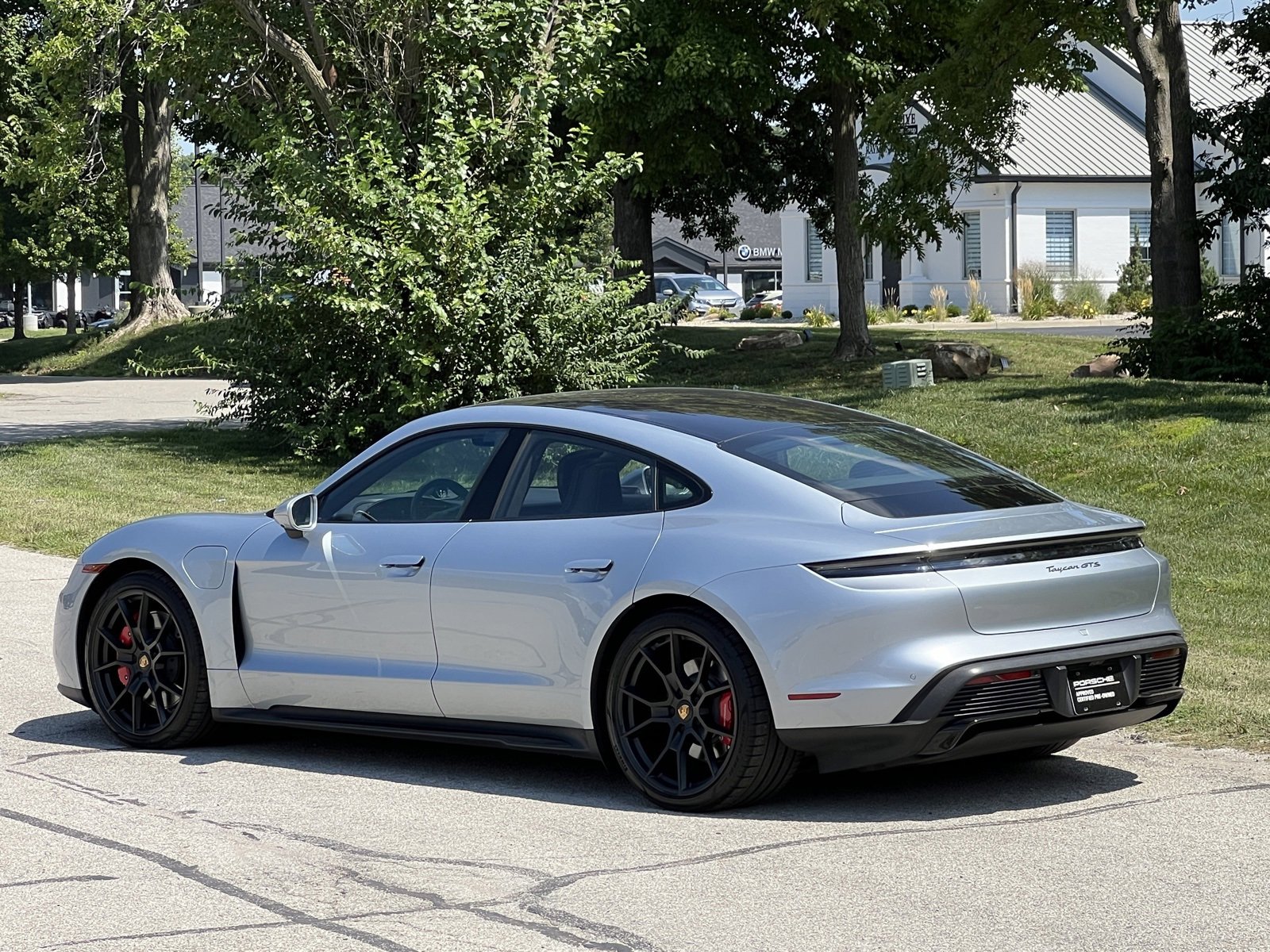 Certified 2022 Porsche Taycan GTS image 3