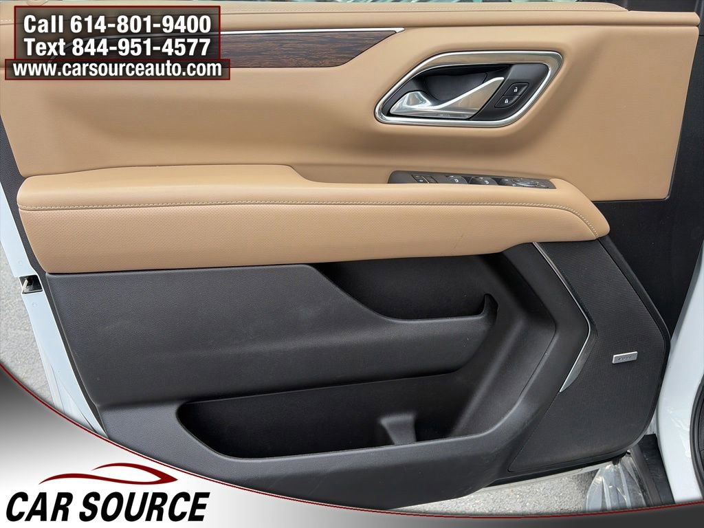 Used 2023 Chevrolet Suburban Premier AWD/4WD image 19