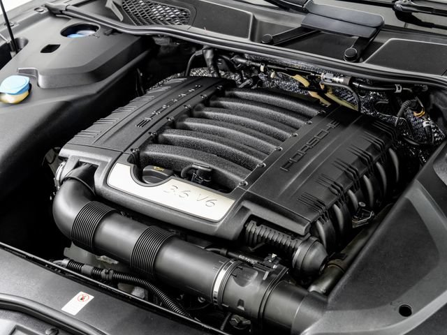 Certified 2018 Porsche Cayenne Platinum Edition AWD/4WD image 29