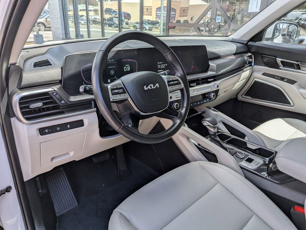 Used 2023 Kia Telluride S w/ S Sunroof Package image 14