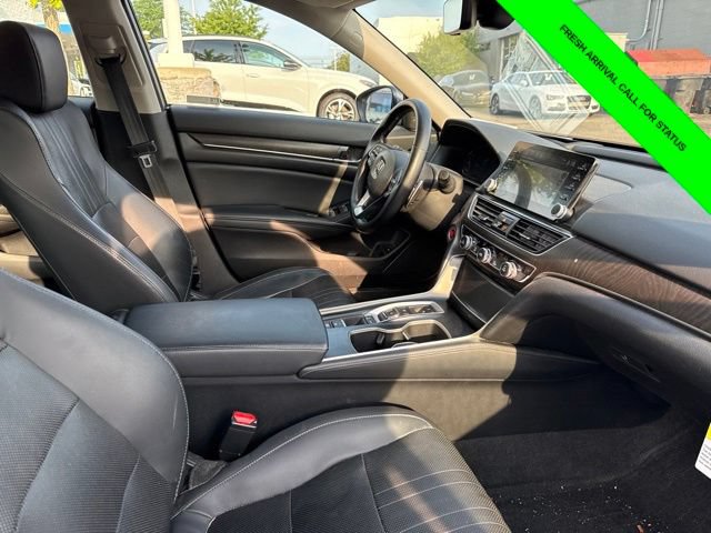 Used 2018 Honda Accord Touring image 18