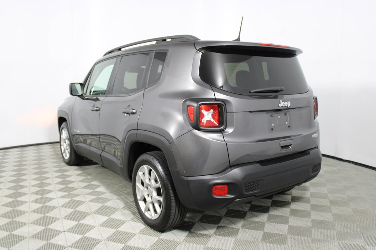 Used 2019 Jeep Renegade Latitude w/ Popular Equipment Group FWD image 21