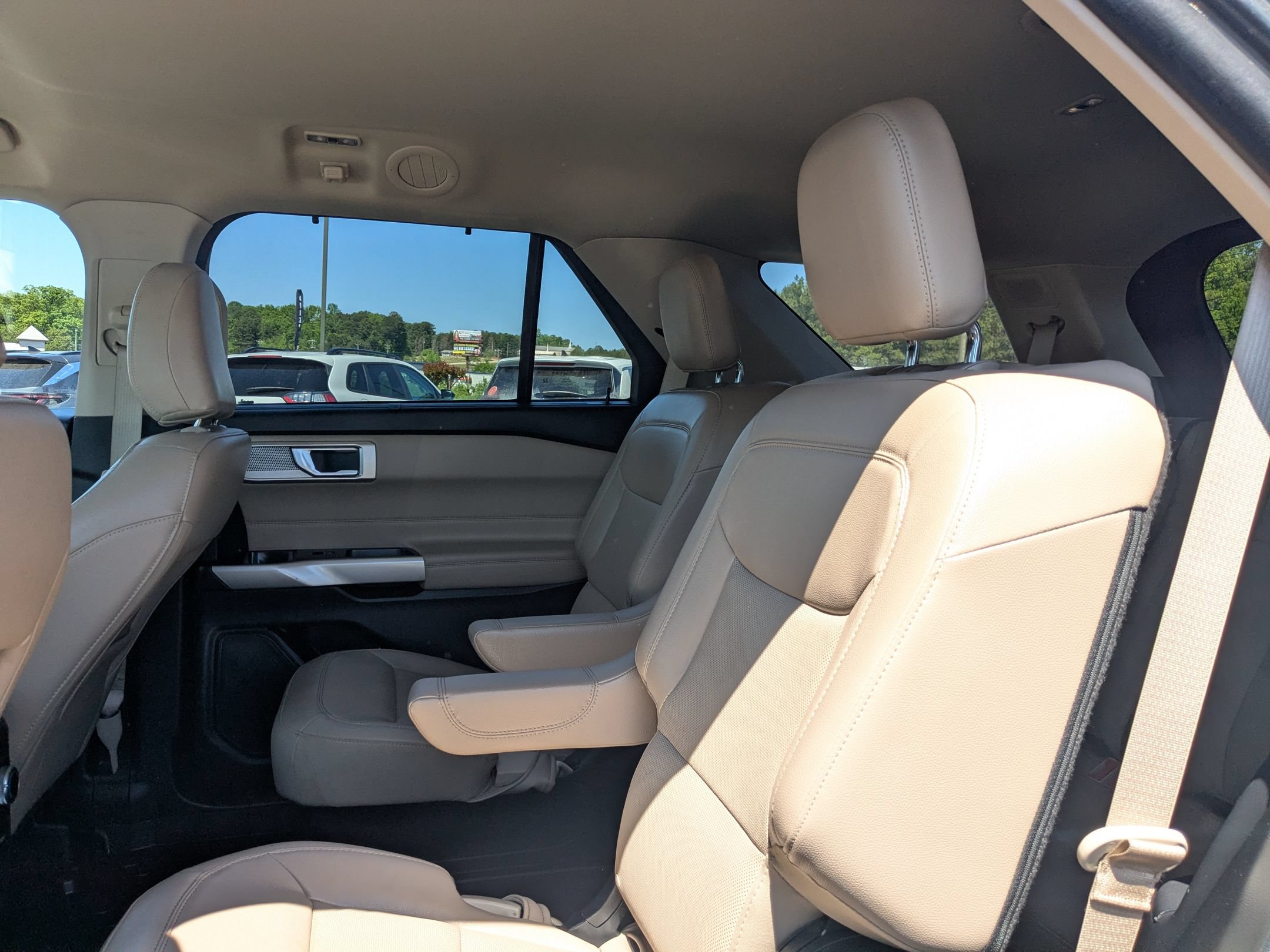 Used 2023 Ford Explorer Limited RWD image 24