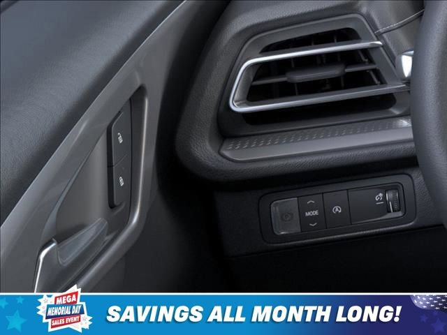 New 2025 Chevrolet Traverse LT w/ LPO, Floor Liner Package FWD image 22