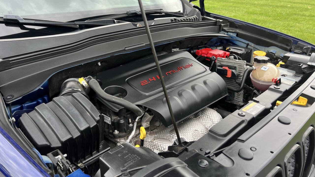 Used 2020 Jeep Renegade Altitude AWD/4WD image 35
