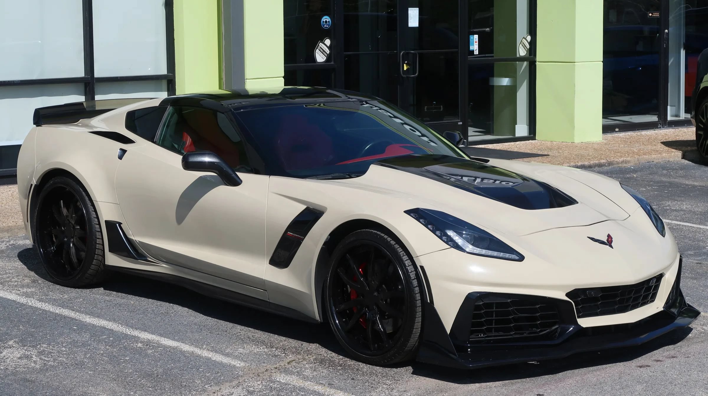 Used 2019 Chevrolet Corvette Grand Sport RWD image 4