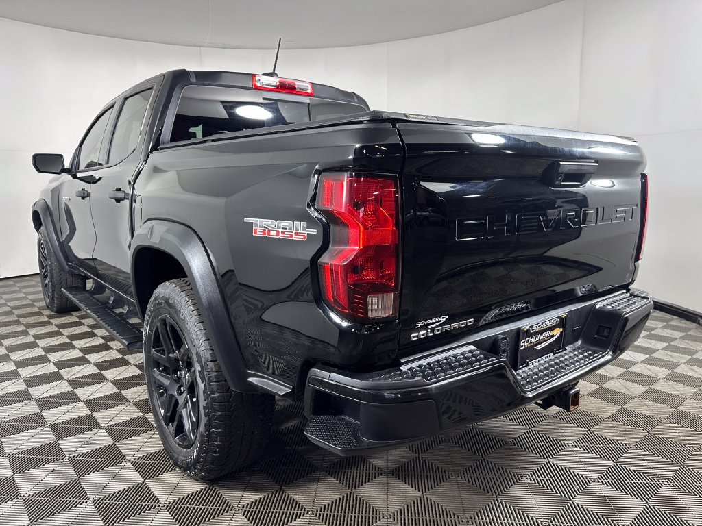 Used 2024 Chevrolet Colorado Trail Boss w/ Advanced Trailering Package AWD/4WD image 3