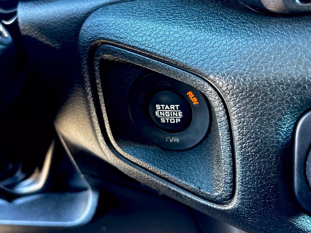 Used 2024 Jeep Wrangler Unlimited AWD/4WD image 17